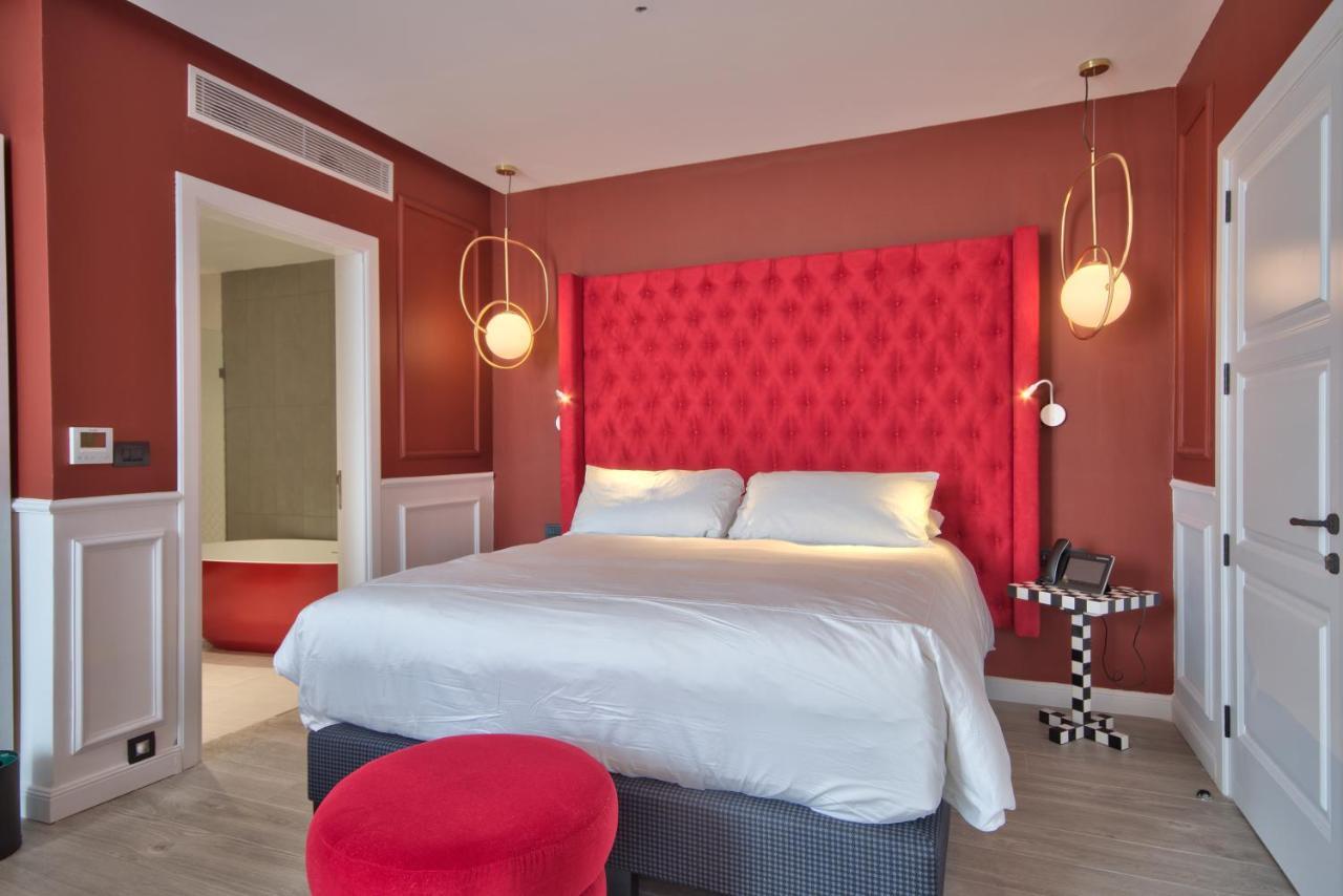 Executive Penthouse with Kitchenette & Outdoor Spa Bath